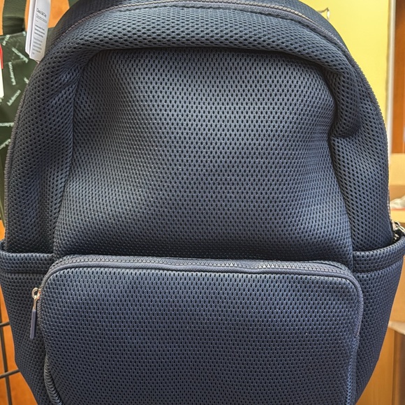 NWT Lululemon EVERYWHERE dark blue backpack mesh knit